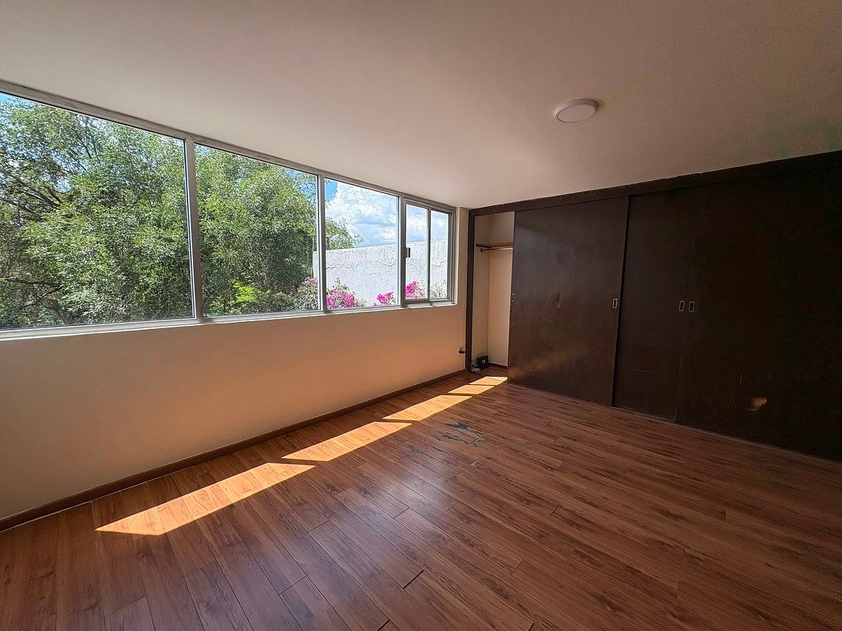 Amplia Casa para Modernizar en Romero de Terreros, Coyoacán