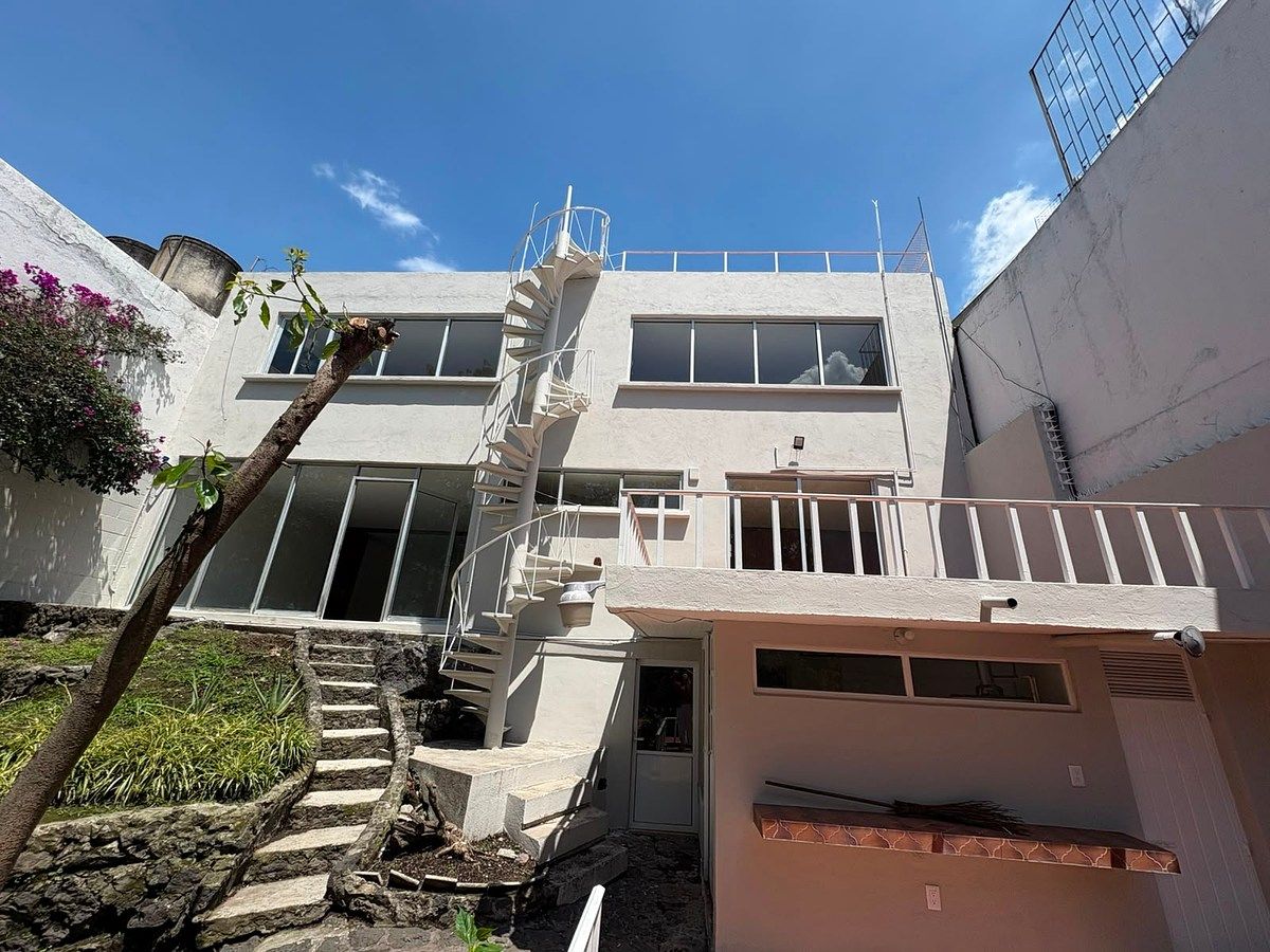 Amplia Casa para Modernizar en Romero de Terreros, Coyoacán
