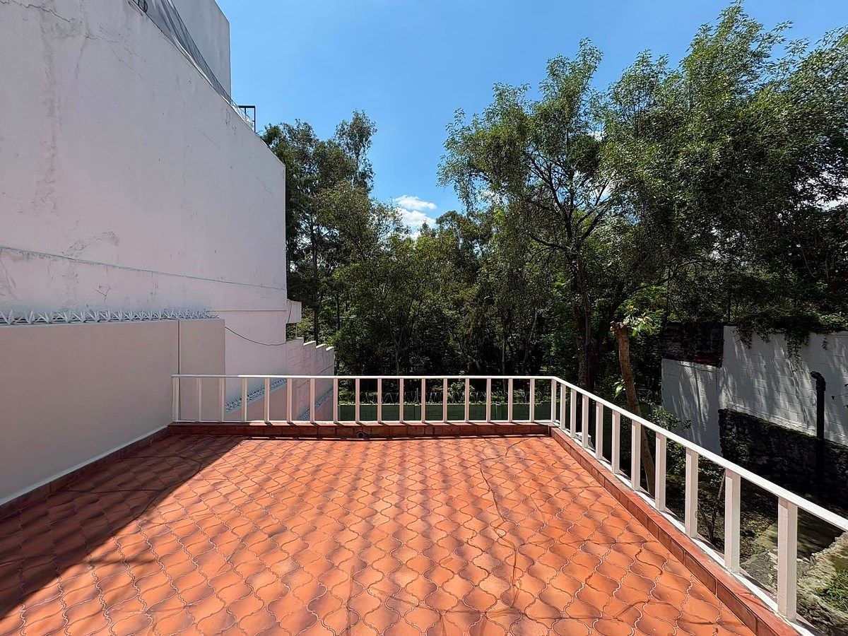 Amplia Casa para Modernizar en Romero de Terreros, Coyoacán